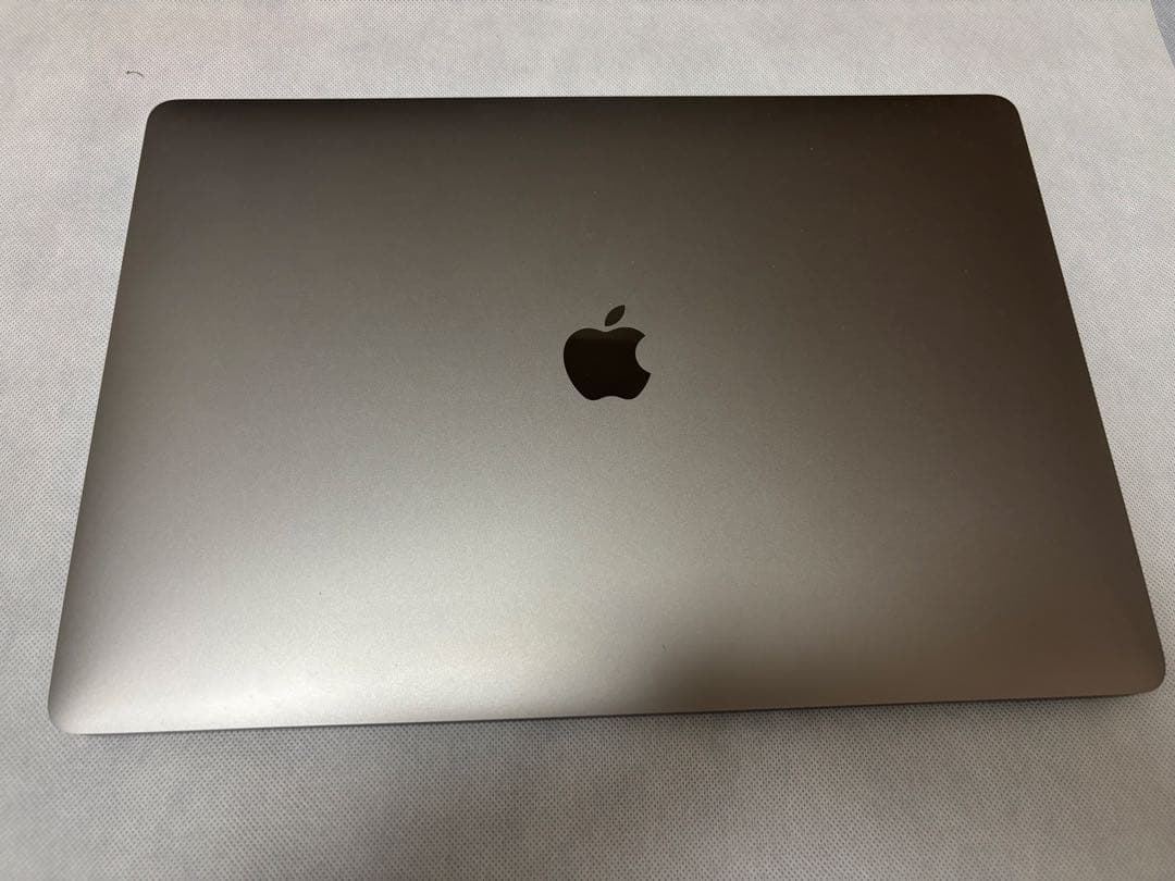 MacBookPro 2019 16インチ グレイi7 16GB / 512GB