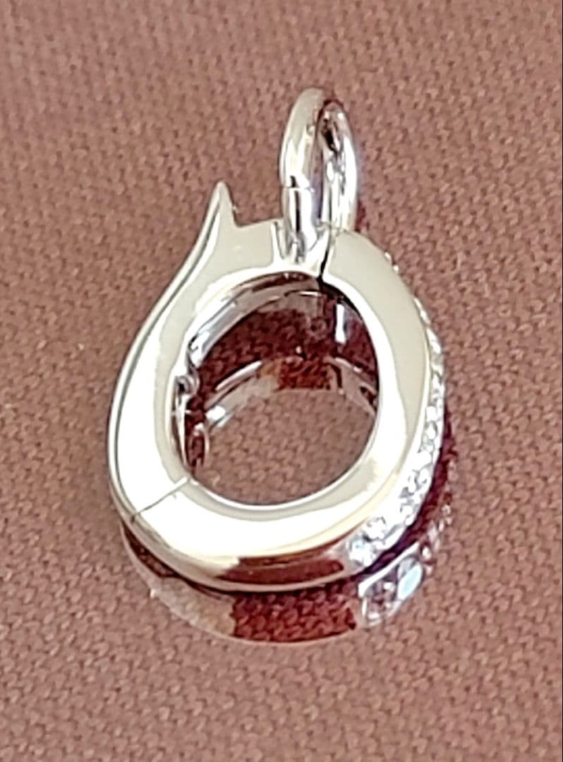 ☆新品未使用☆K18WG&天然ダイヤモンド マルチバチカン チャーム gstv