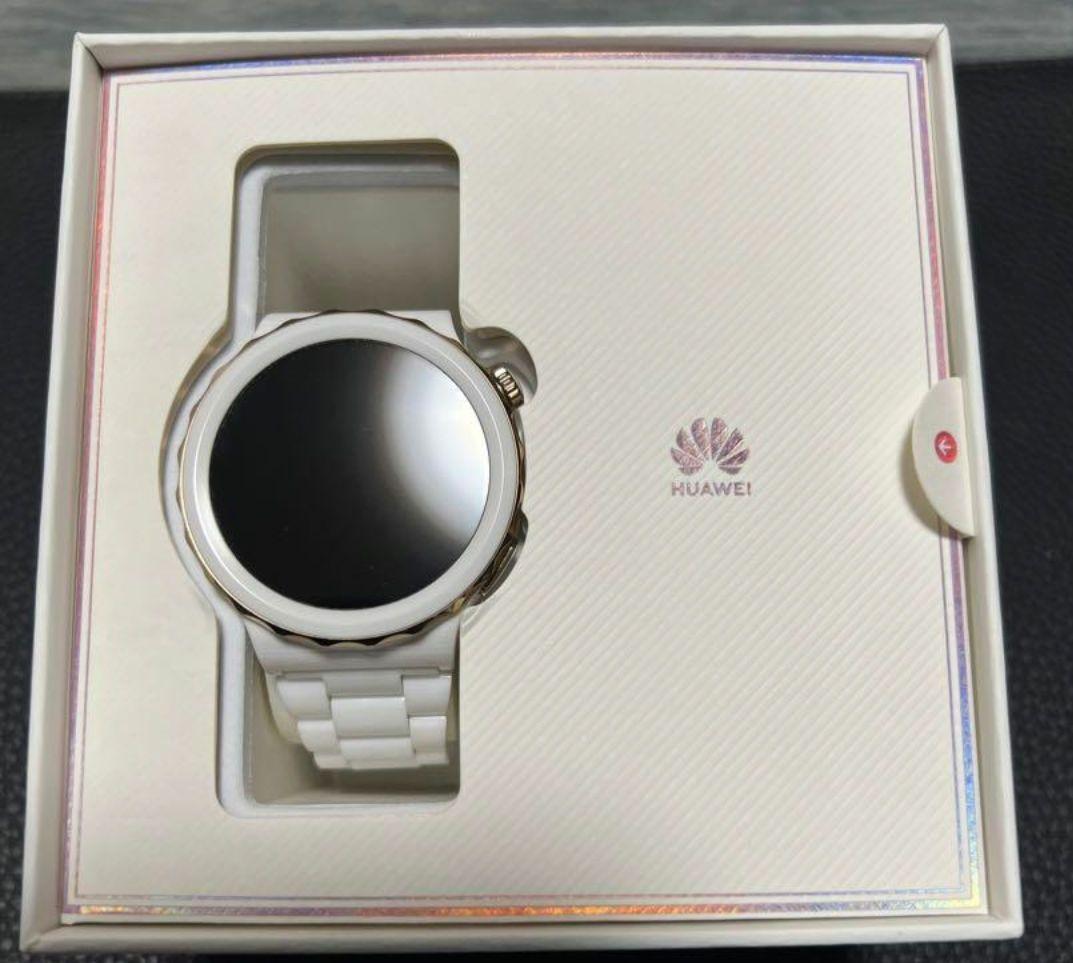 HUAWEI Watch GT3 Pro エレガントモデル　ホワイト×ゴールド