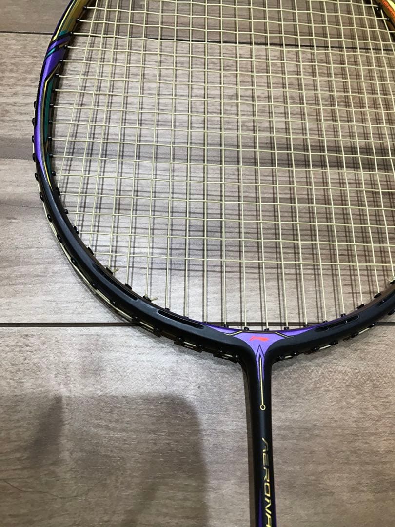 リーニン エアロナットAERONAUT 9000i バドミントンラケット