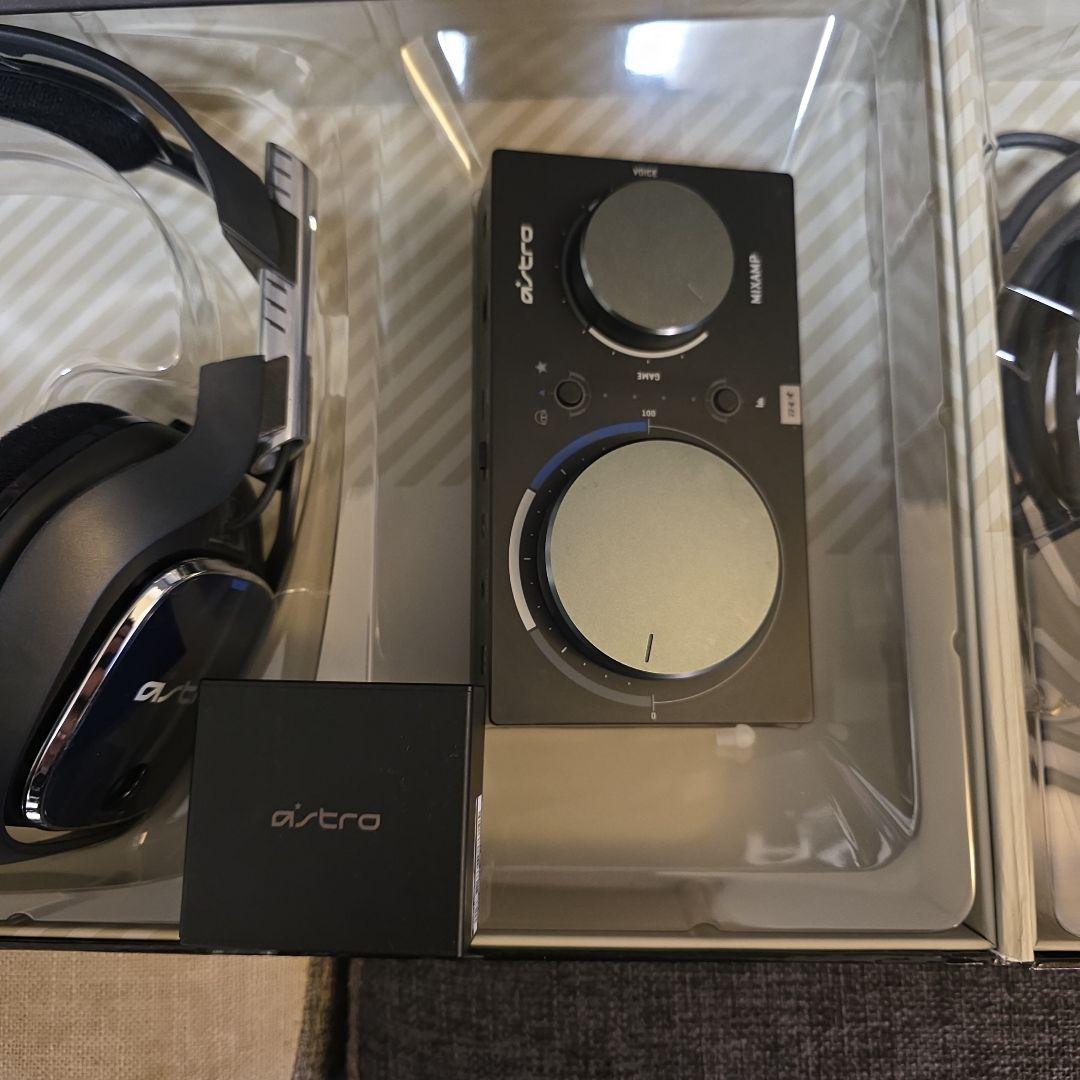 Astro A40 + MIXAMP PRO 　光デジタル分配器付き