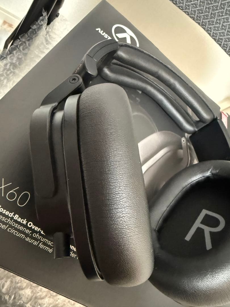 AUSTRIAN AUDIO Hi-X60 ヘッドホン本体