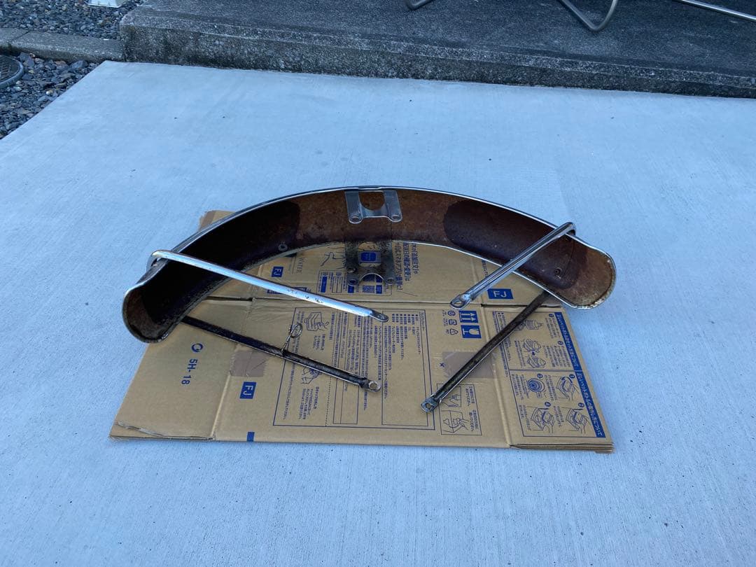 うらやはぼうず　gt380 フロントフェンダー　レストア　流用ストックにも