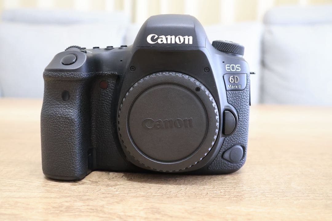 Canon EOS 6D MarkⅡ ボディ フルサイズ一眼レフカメラ
