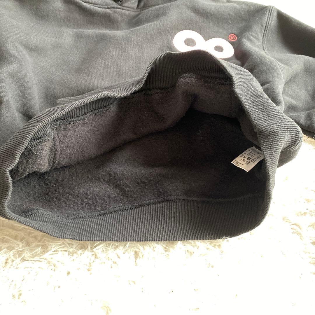 初心者です9090 フード付きセットアップ　ブラック　ピンク　ロゴ