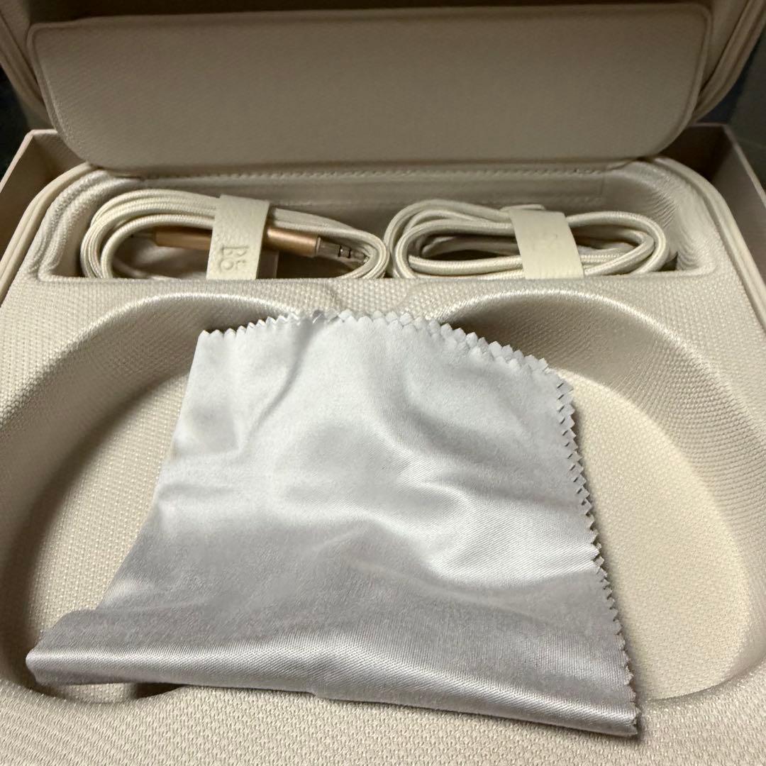 Bang & Olufsen Beoplay H95 ワイヤレスヘッドホン