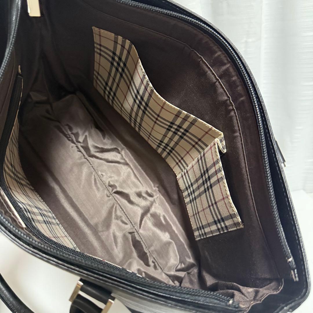 ⭐️未使用⭐️　バーバリー　ノバチェック　ハンドバッグ　ブラック　レザー