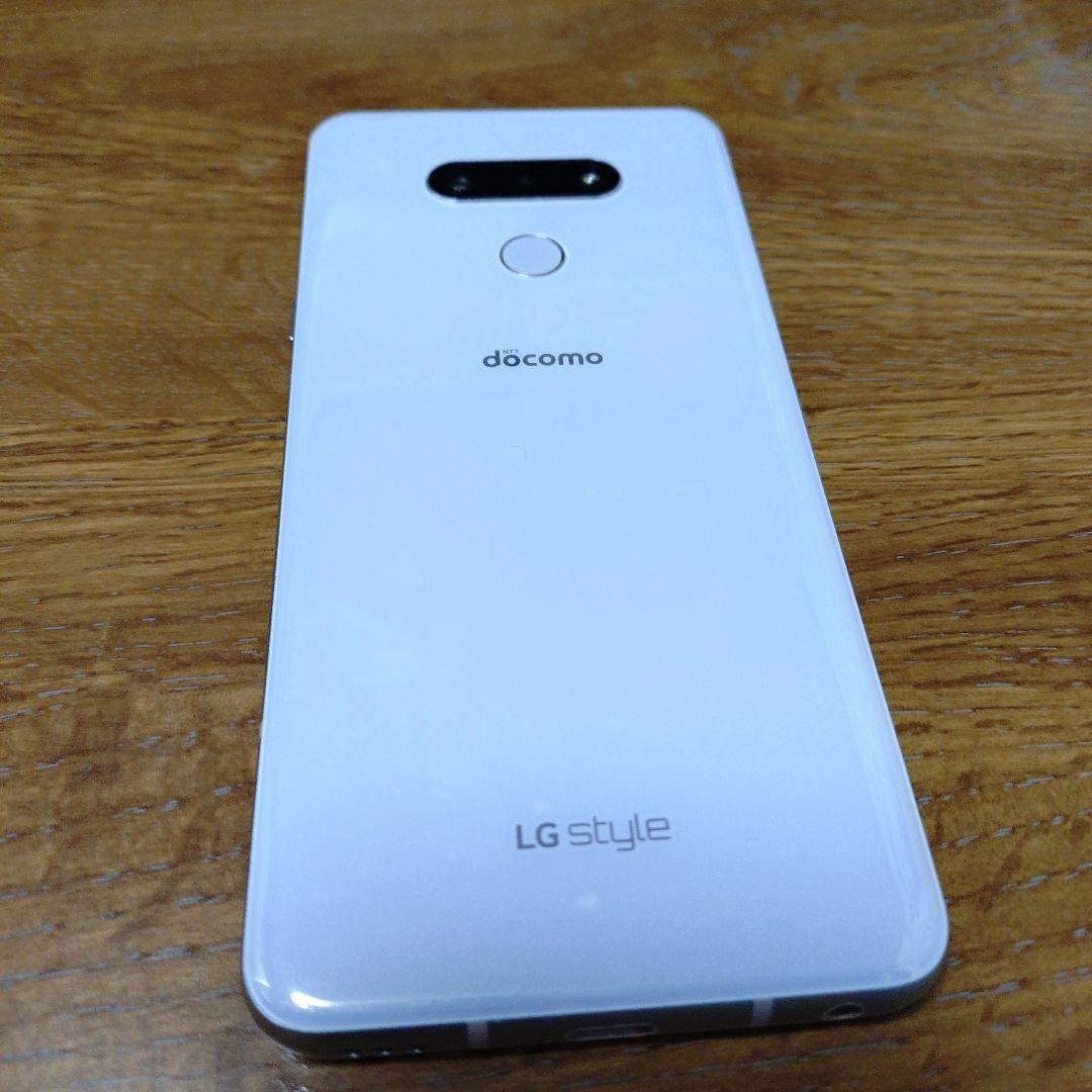 LG style docomo ホワイト 本体