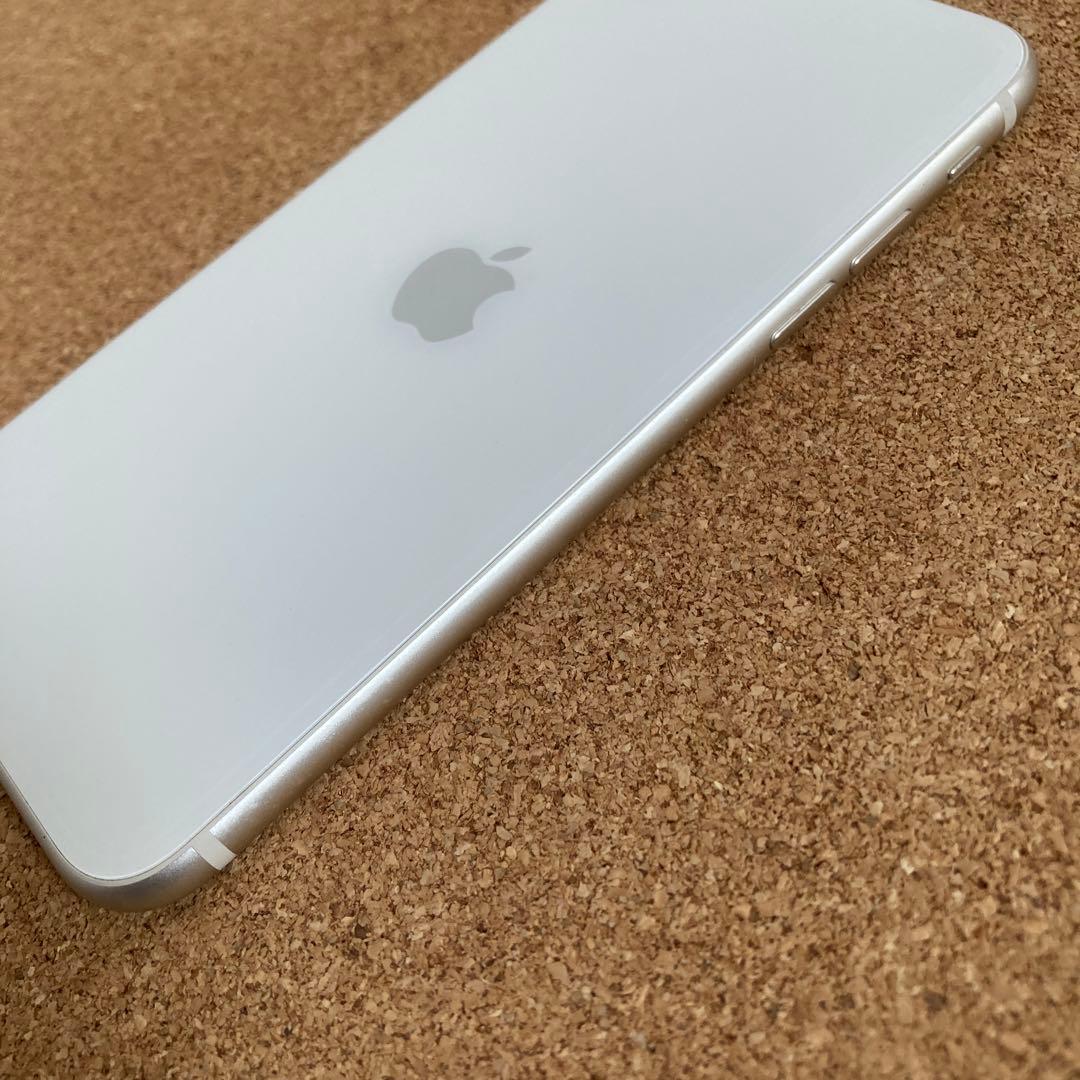 806【早い者勝ち】電池最良好☆iPhoneSE3 64GB SIMフリー☆