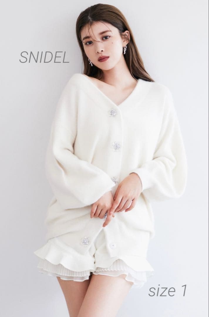 SNIDEL 馬場ふみか オンラインストア限定 フリル ショートパンツ&カーデ