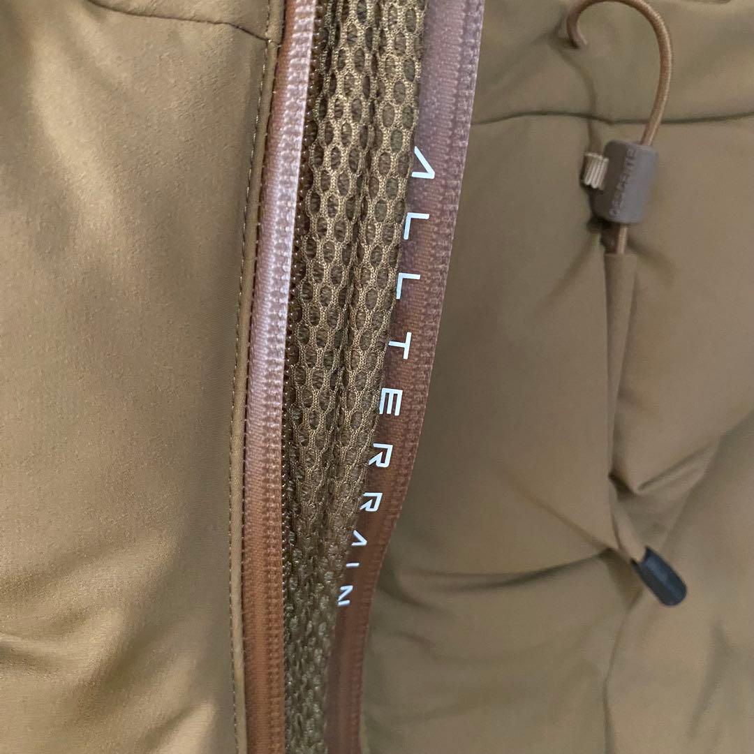 DESCENTE ALLTERRAIN MOUNTAINEER 水沢ダウン M