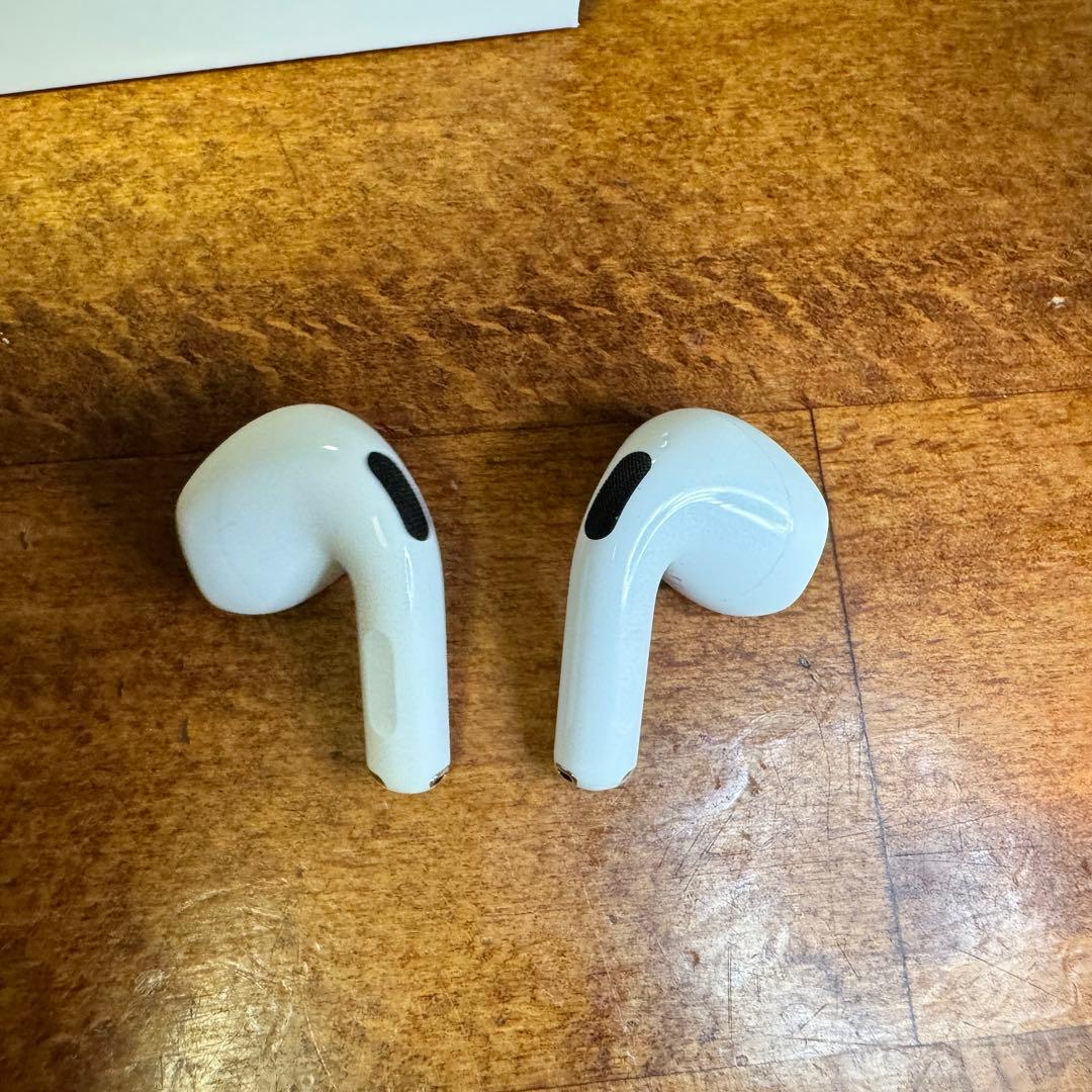 Airpods 4(ANC)ノイズキャンセリング搭載モデル