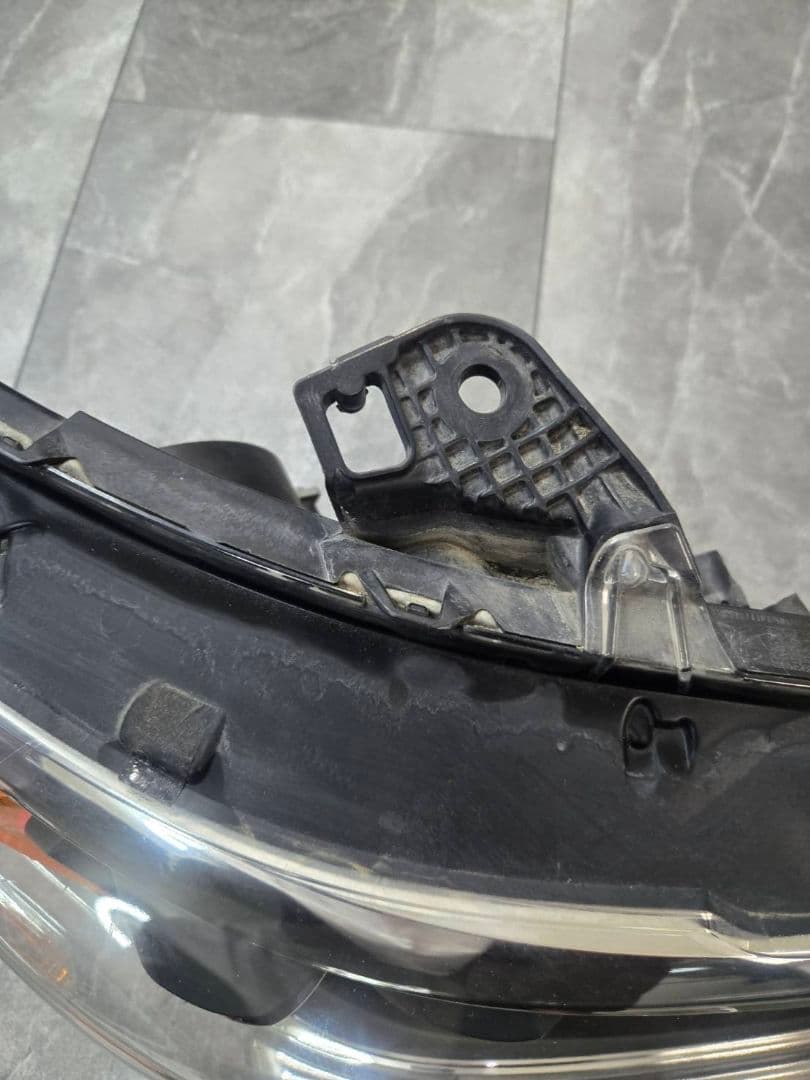 KC2　ホンダ　レジェンド　前期　ヘッドライト　運転席側