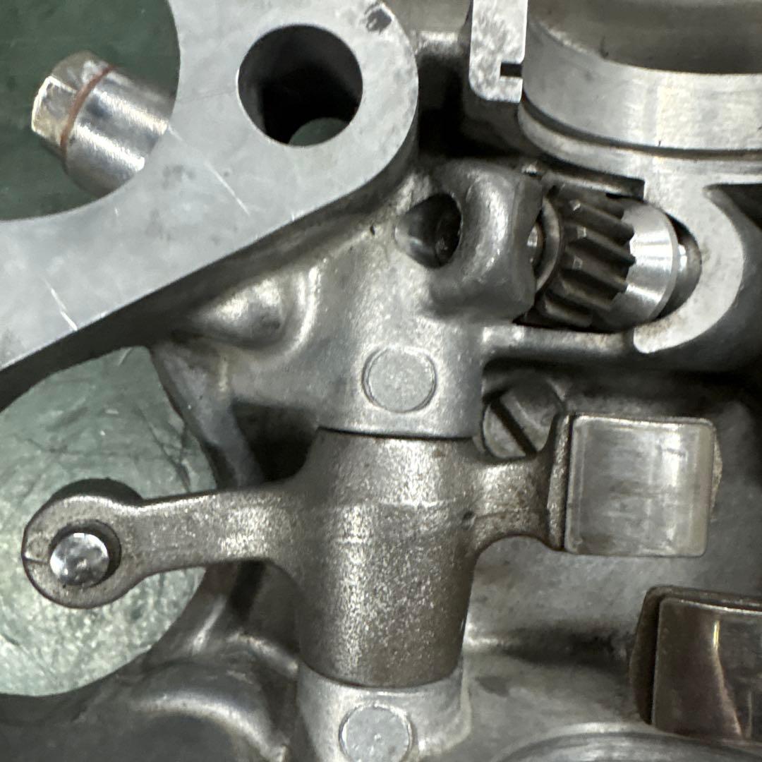 ひ*で様 sr400 2型　シリンダーヘッド　完全鏡面仕上げ