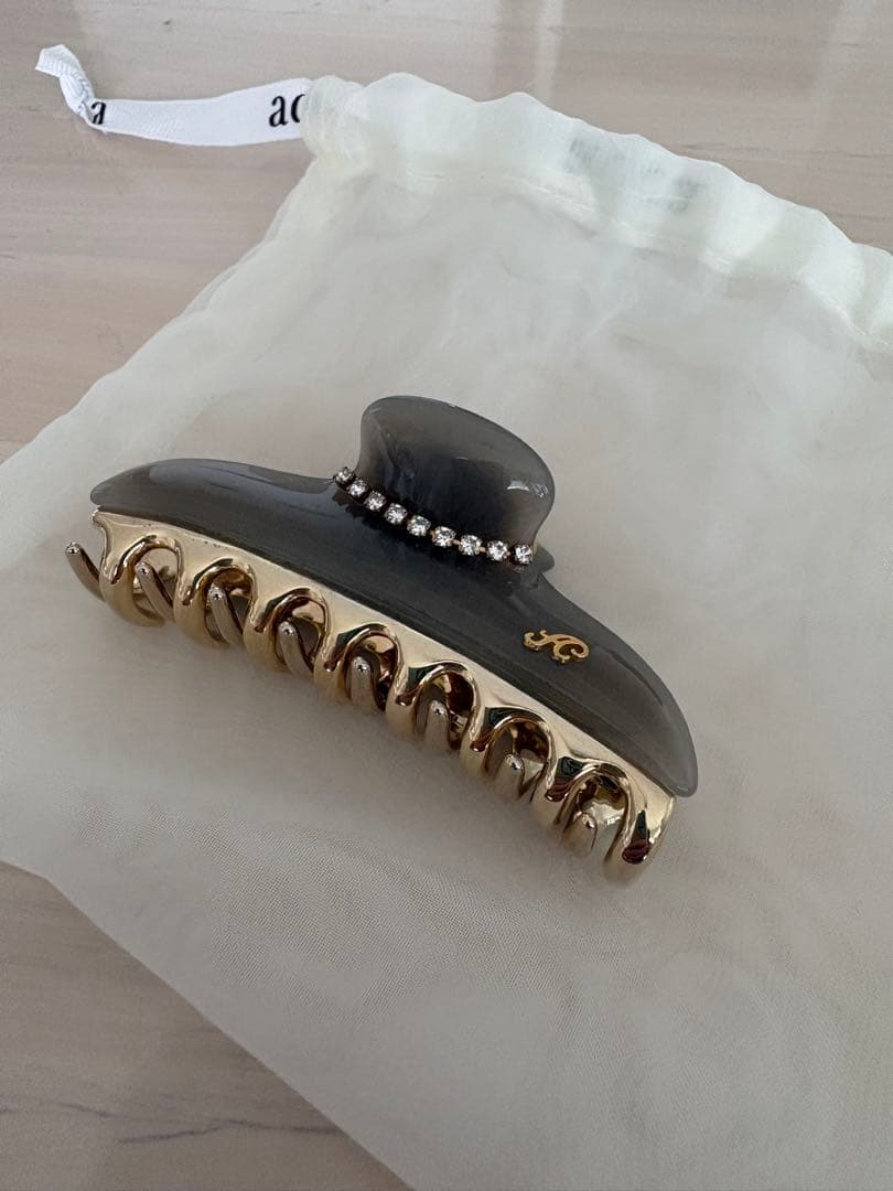 acca ヘアクリップ　グレー