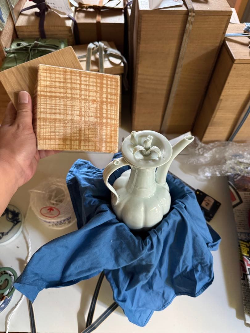 ‼️早速半額‼️リサイクルFORT‼️旧家から直送唐物④‼️中国物で青白磁共蓋水注‼️