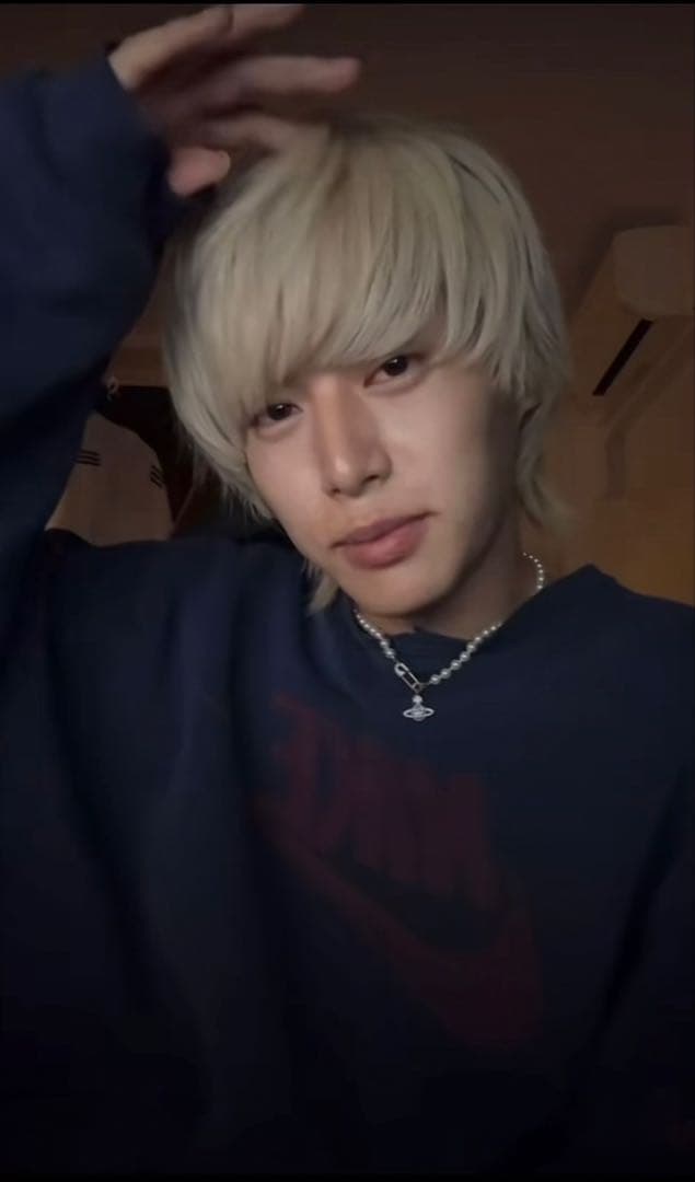 Vivienne Westwood パールネックレス　かやゆー着用