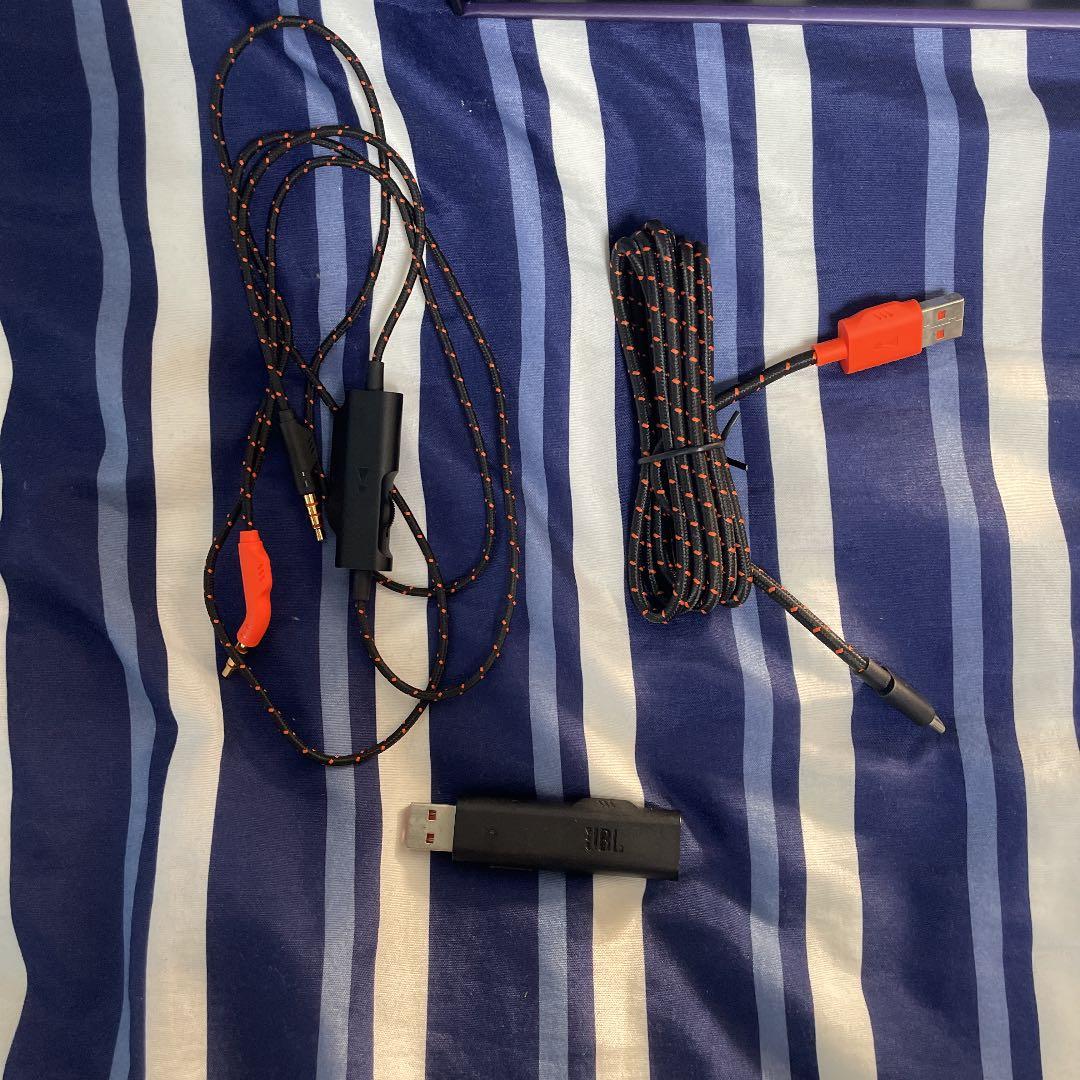 JBL QUANTUM 600 ゲーミングワイヤレスヘッドホン