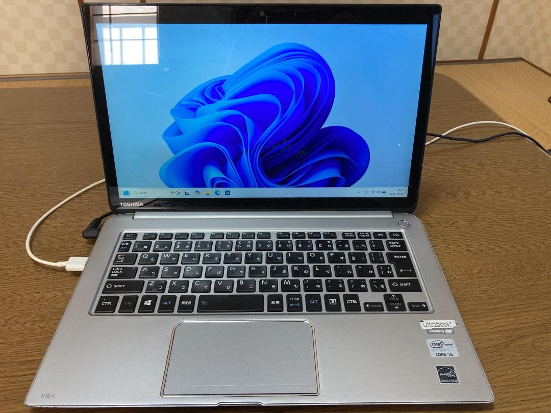 Windowsノート本体 Toshiba dynabook KIRA V832/ Windows 11