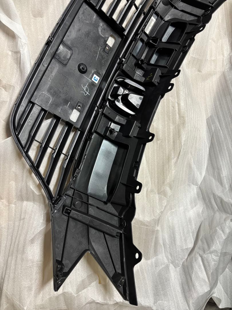 Honda ホンダベゼル RU3 ハイブリッド フロントグリル