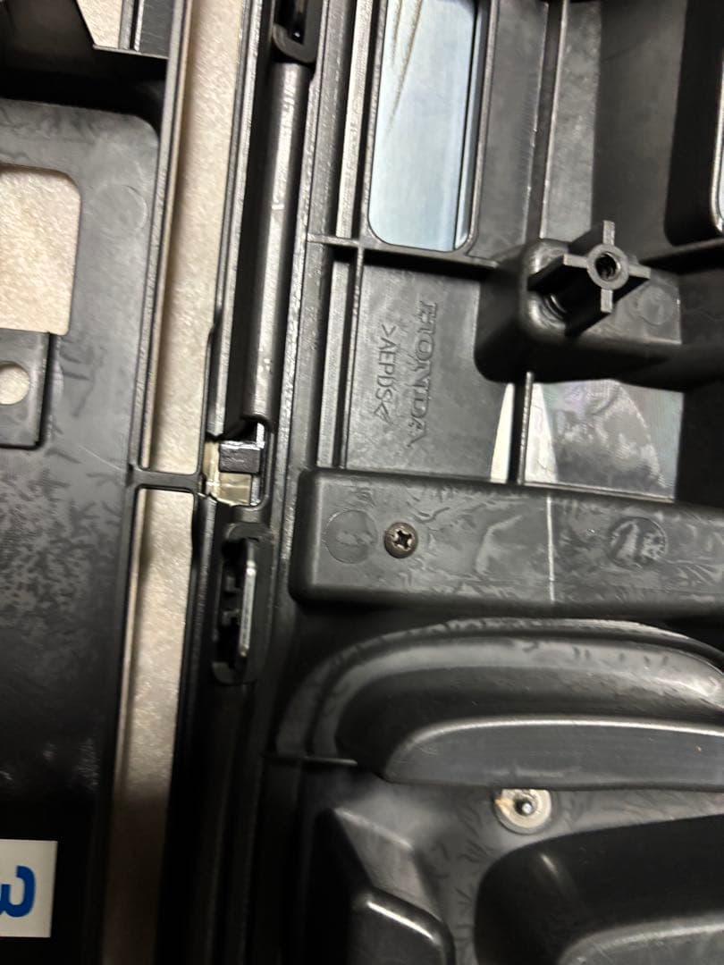 Honda ホンダベゼル RU3 ハイブリッド フロントグリル