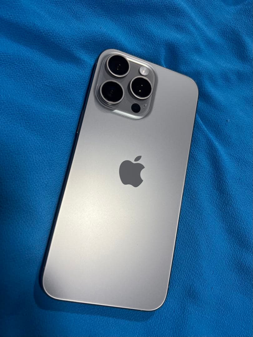 R*d様 Apple iPhone 15 pro max 本体