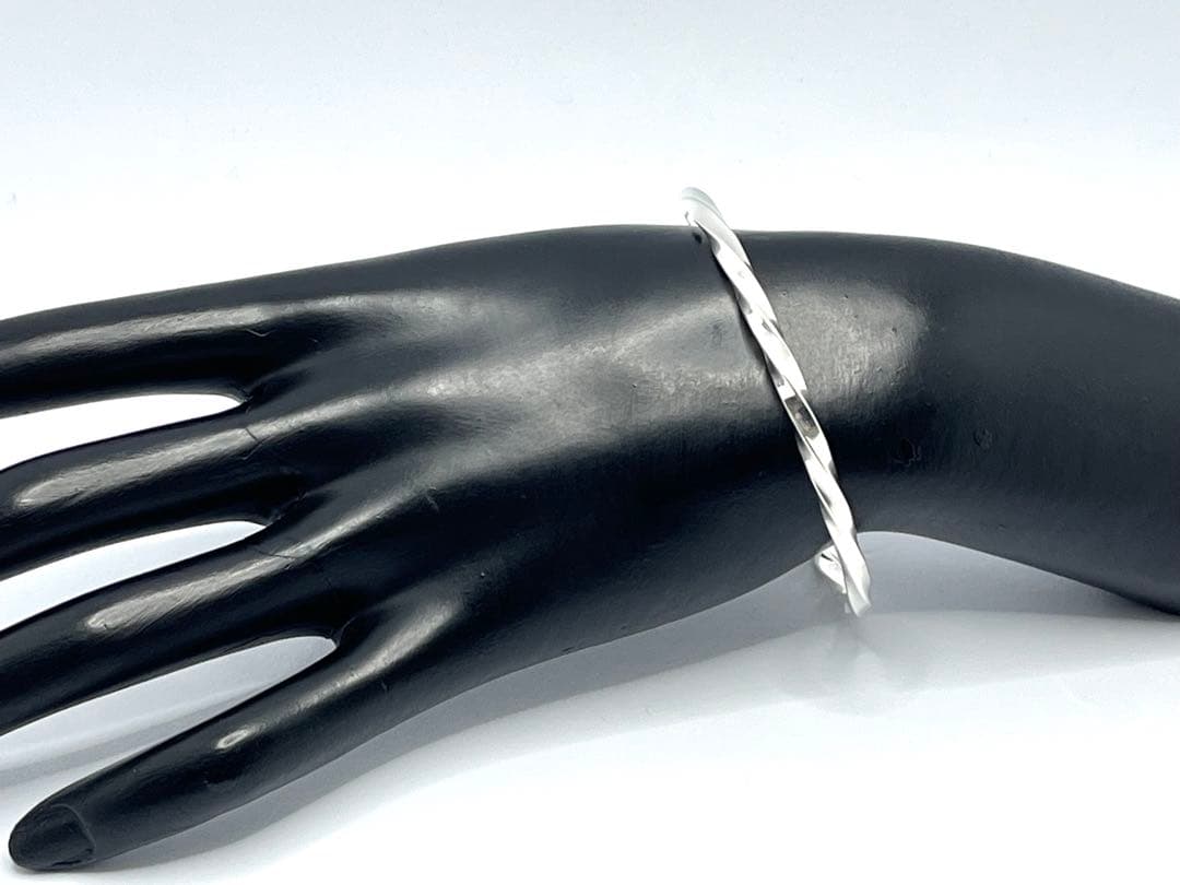 h152 美品　希少　ティファニー　ナイフエッジ　ツイスト　バングル　925