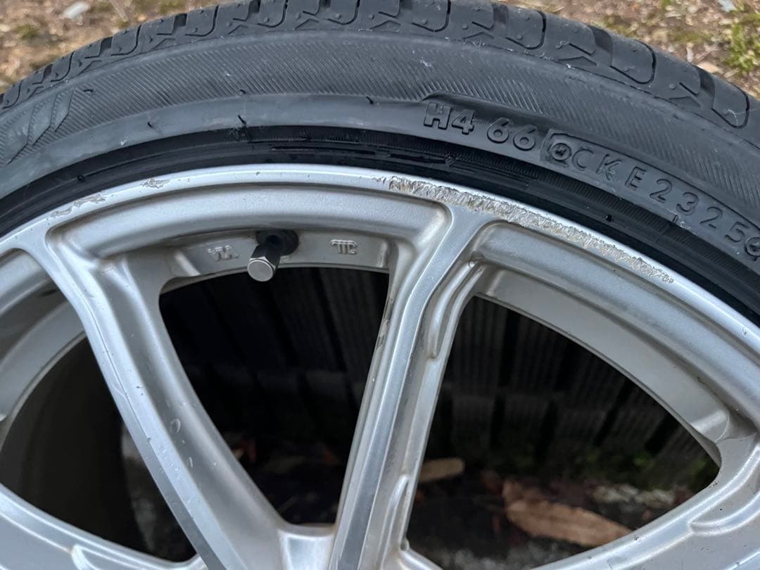 ⭐︎122213⭐︎①2025年製造！215/40R18タイヤアルミセット1本