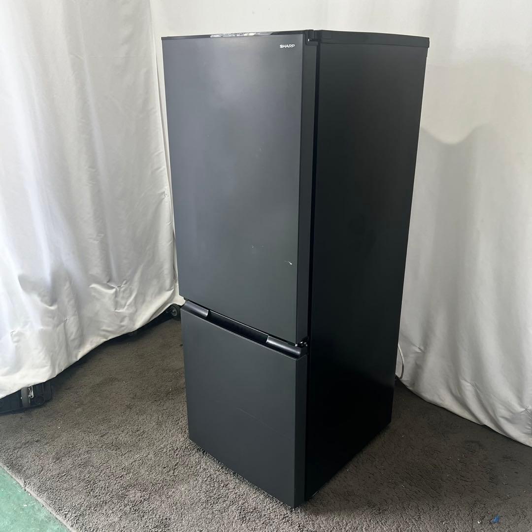 117⭕️冷蔵庫　シャープ　一人暮らし　24年　小型　安い　設置無料