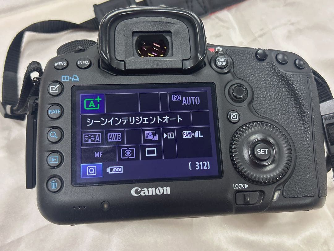 Canon EOS 5D Mark III + レンズ2本 + アクセサリー