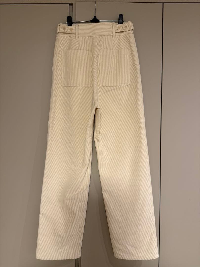 かなちゃん　　YONFA ヨンファ コーデュロイパンツ Sサイズ