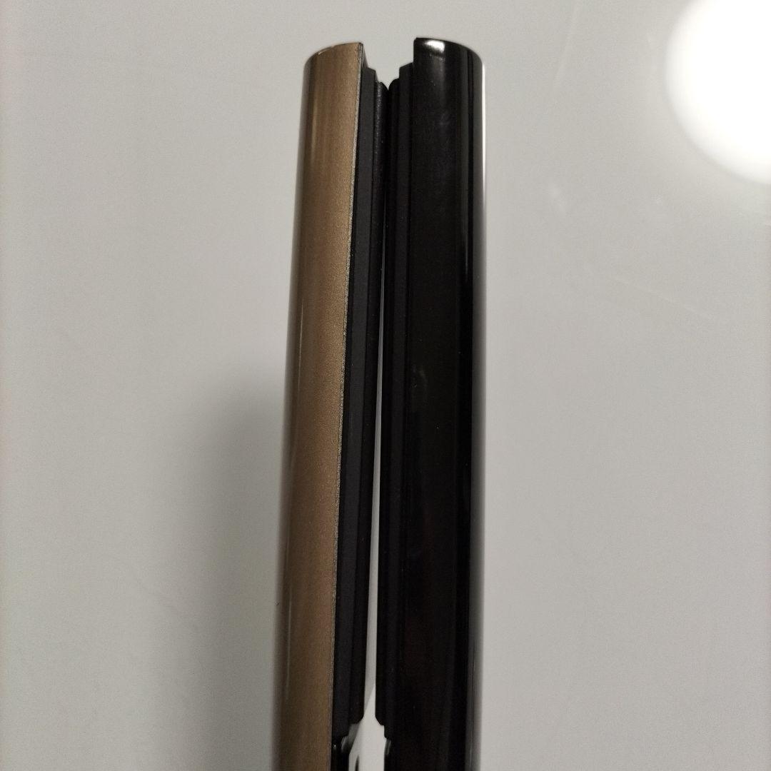 ヘアビューロン 4D ストレートヘアアイロン