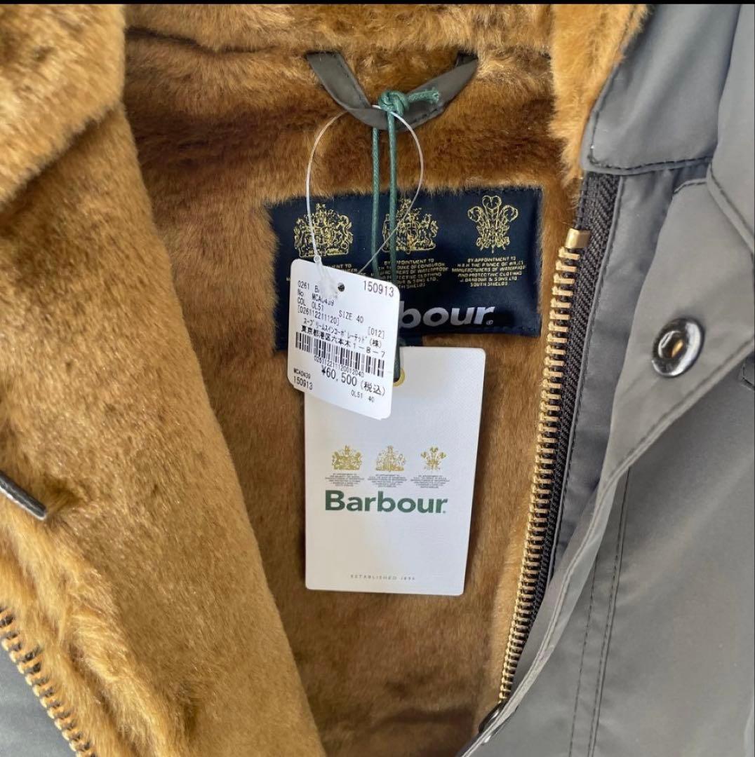 【新品、未使用】Barbour ボア張り フード付きジャケット 40\"