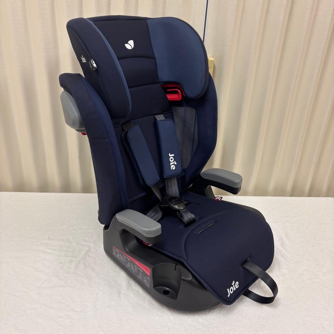 クリーニング済　☆美品☆　1才半〜12才　ジョイー　ジュニアシート　エレベート