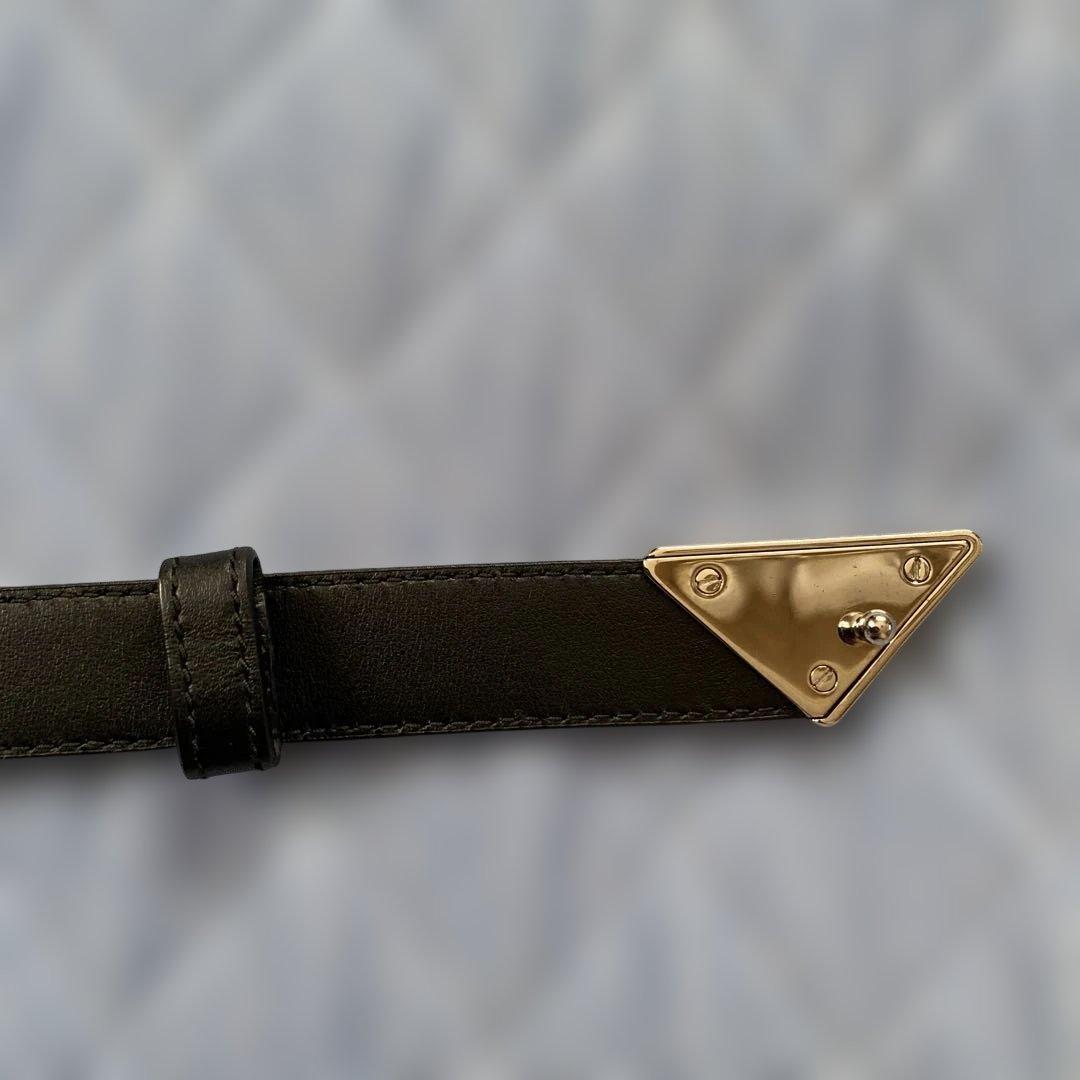 プラダ　サフィアーノレザーベルト トライアングルメタルバックル