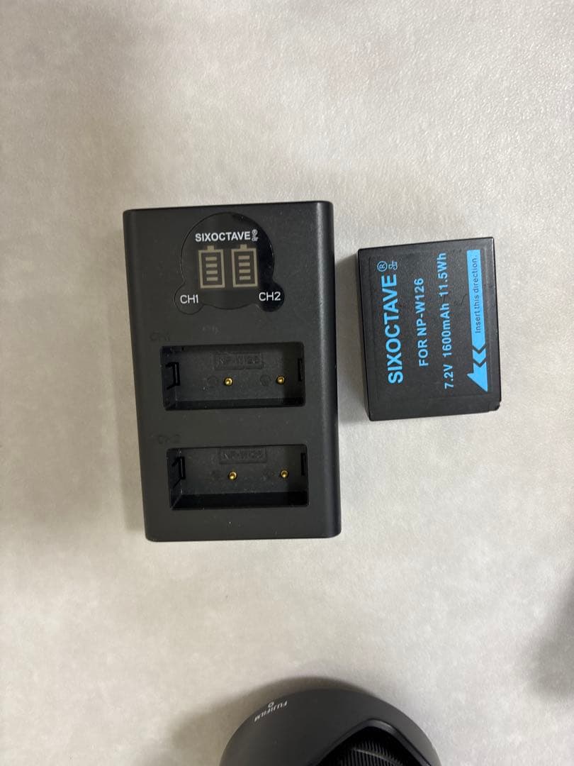 Tony　富士フイルム　X-T30 本体　レンズ付き　ミラーレスカメラ