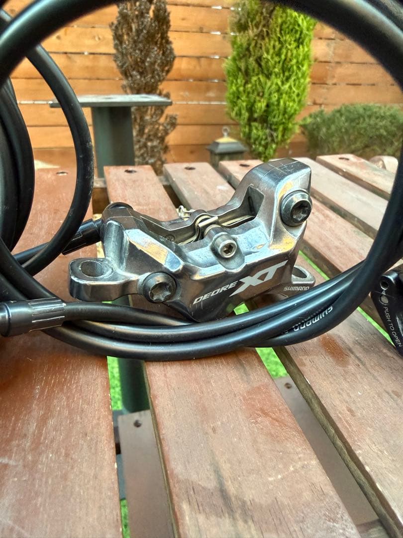 J*o様 Deore XT ブレーキセット シマノ 4ピストン リア＆フロント