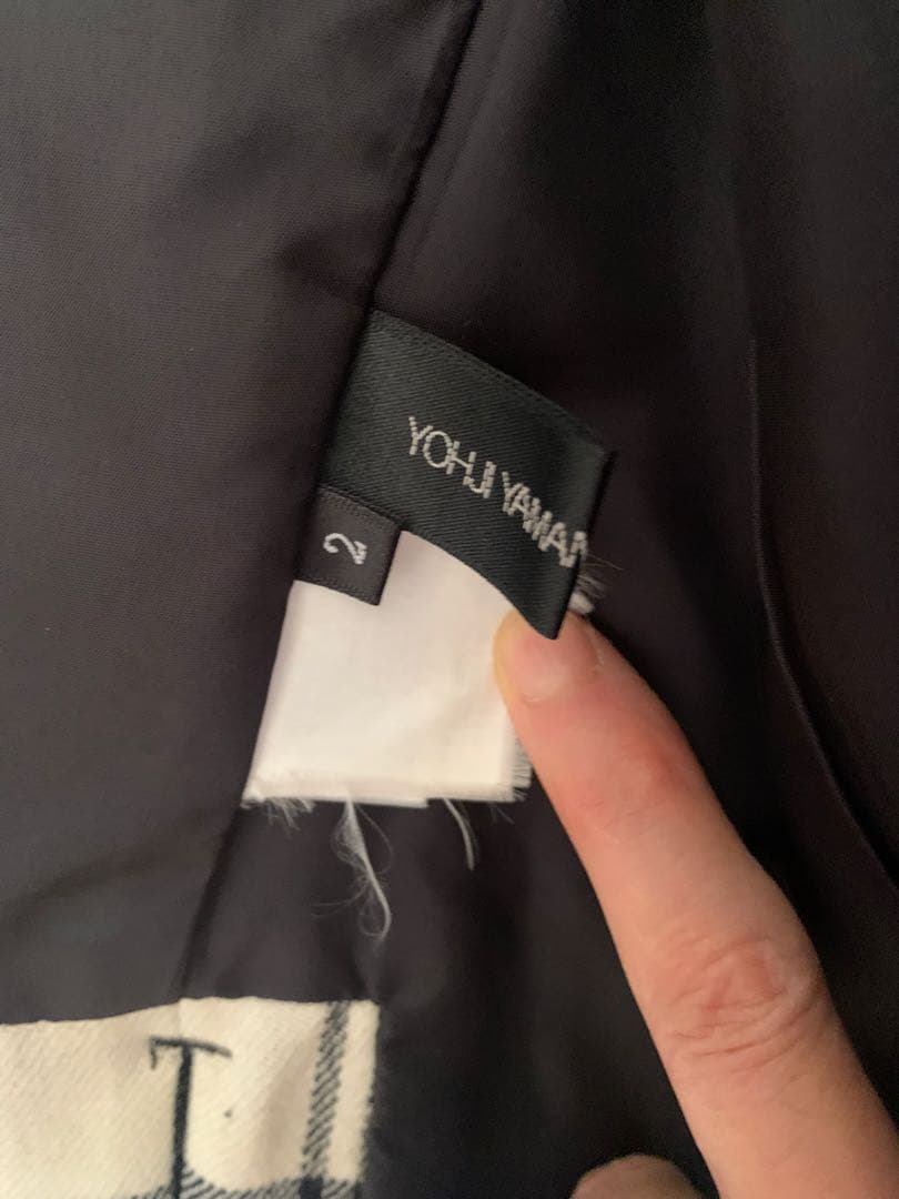 ヨウジヤマモト　黒のテーラードジャケット