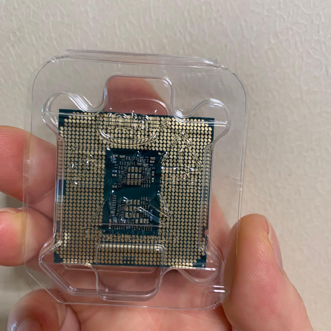 新品　Intel i5-10600KF CPU プラスチックパッケージ