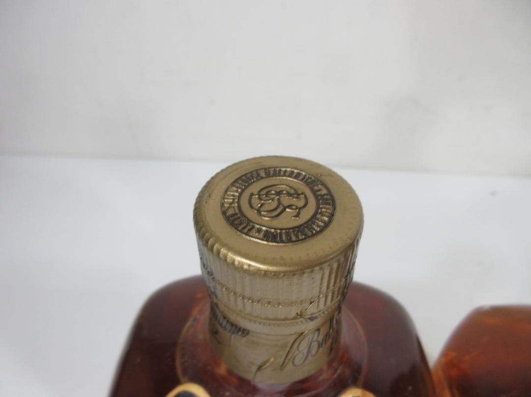 ウイスキー Ballantine's 12 Years Old & Gold Seal