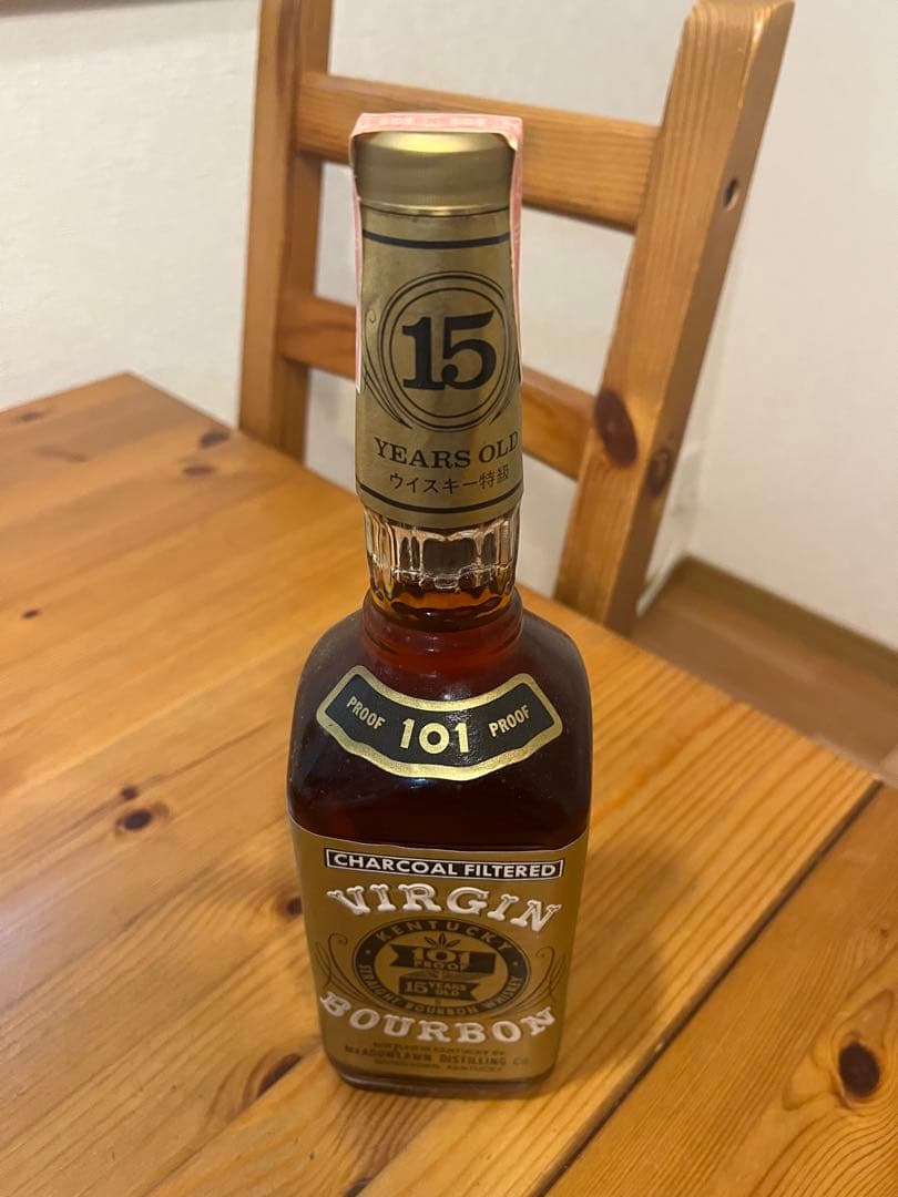 VIRGIN BOURBON 15 YEARS OLD ヴァージンバーボン15年