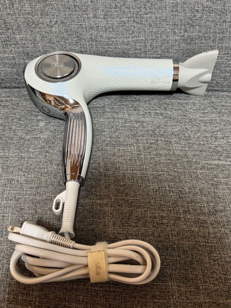 リファ　Refa ドライヤー RE-AJ02A 2022年製