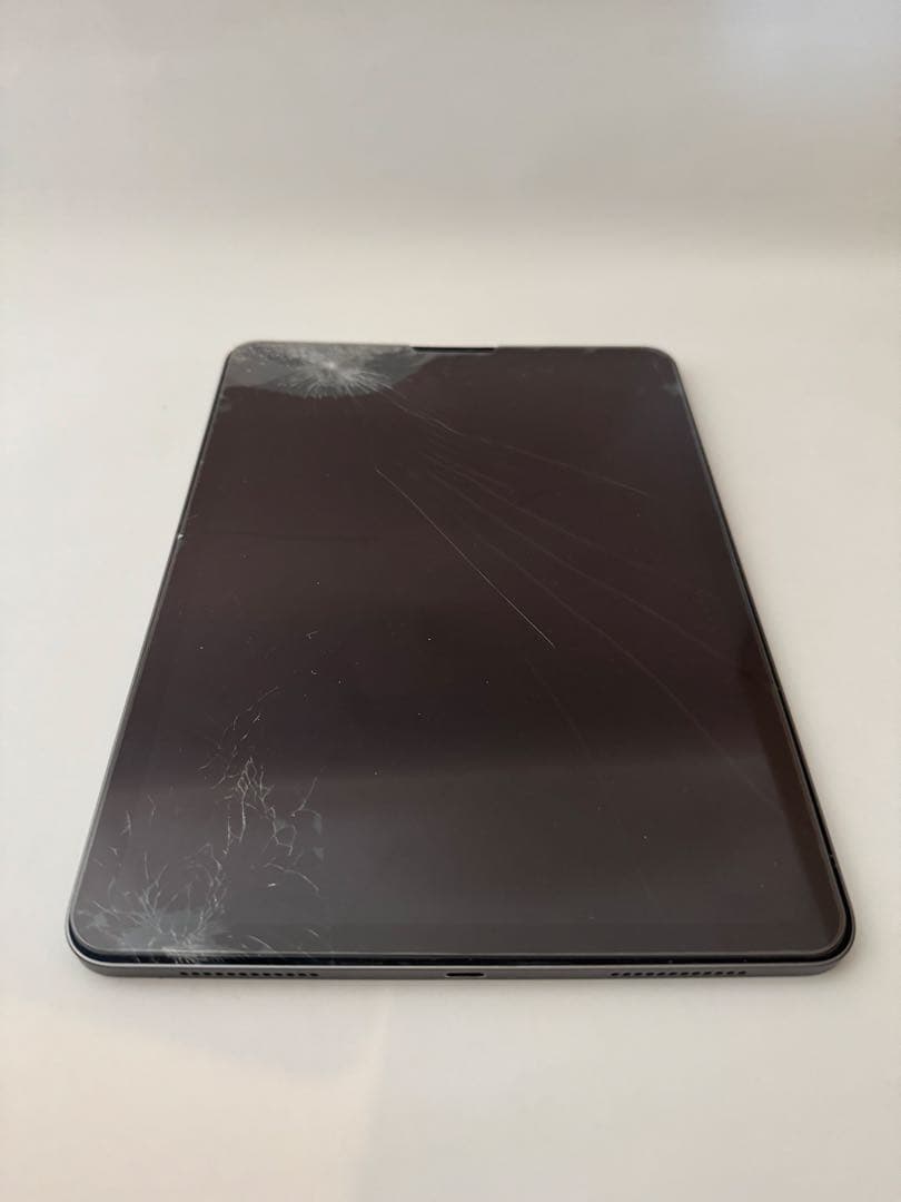 【ジャンク】iPad Air (第4世代) 256GB ※画面割れ大