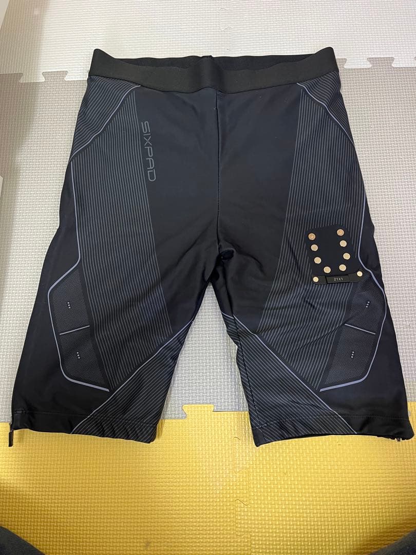 新品未使用SIXPAD トレーニングショーツ ブラックLサイズ メンズ