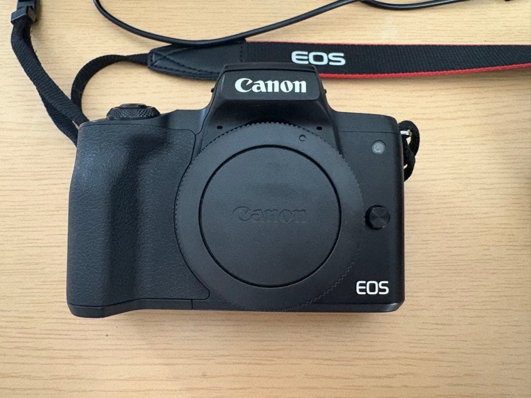 【値下げ】Canon EOS Kiss M、超広角レンズ 、高級フィルター他