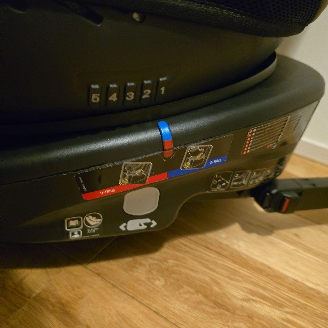 joie arc360°　ISOFIX　チャイルドシート