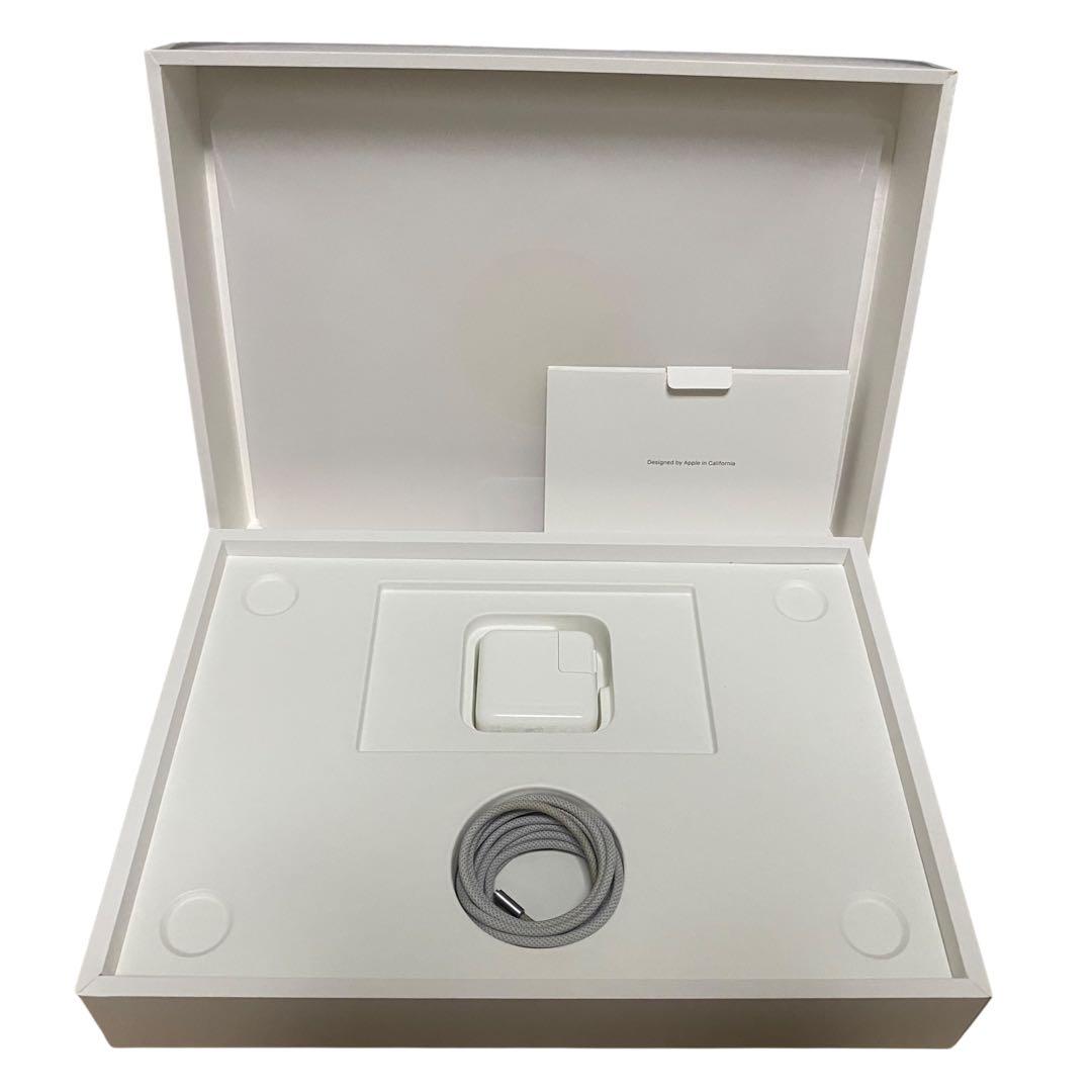 【売り切り/美品】Apple MacBook Air M2（2022年モデル）