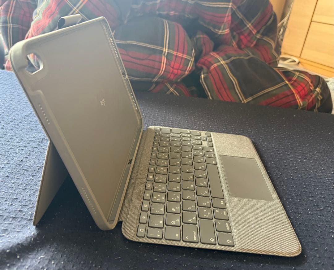 COMBO TOUCH iPad (第10世代) ケース