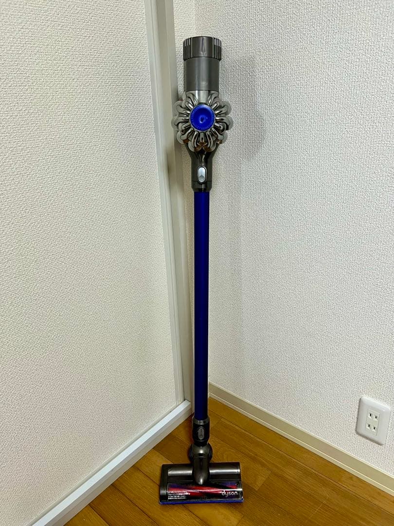 【良品】dyson ダイソン DC62 コードレスクリーナー