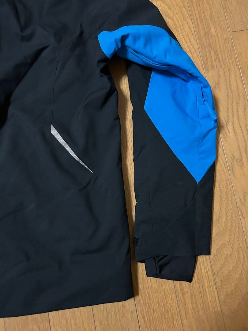 未使用 Phenix フェニックス スキーウェア ジャケット 黒/青 メンズM